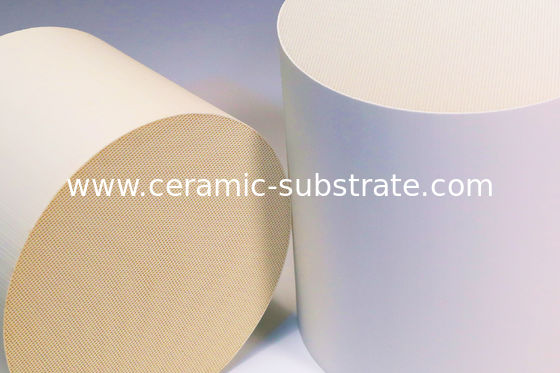 কেনা Matte Surface Finish Aluminum Nitride Substrate AlN Substrate Diesel Oxidation Catalyst Engineered for Heat Dissipation online manufacture