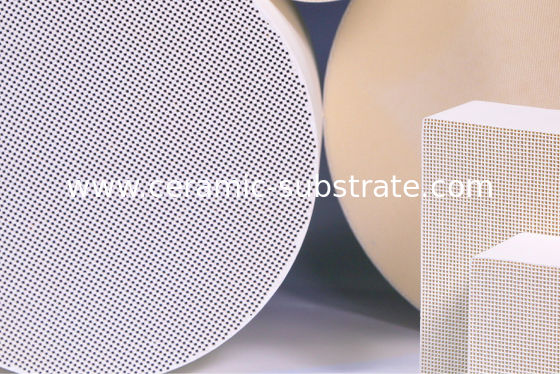 কেনা Thin Honeycomb Ceramic Substrate , Cellular Catalyst Substrates online manufacture