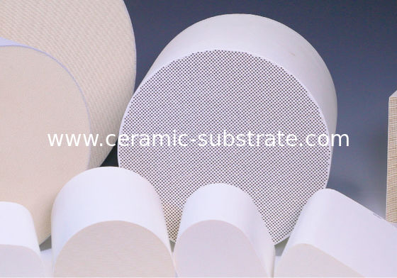 কেনা Cylindrical Honeycomb Ceramic Support Customize For Catalytic Converters online manufacture