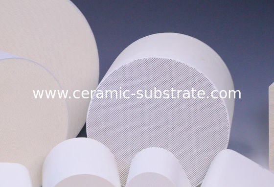 কেনা Honeycomb Ceramic / Catalyst Supports White For Vehicle Exhaust online manufacture