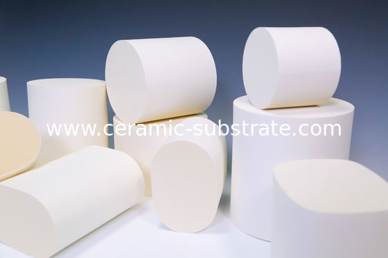 কেনা Alumina Ceramic Substrate , 400CPSI Cellular Ceramic Catalyst Supports online manufacture