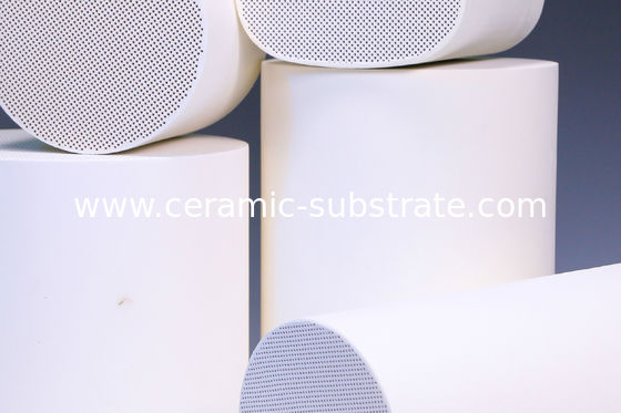 কেনা Honeycomb Ceramic Substrate , 100CSI ceramic catalyst support / catalytic filter online manufacture