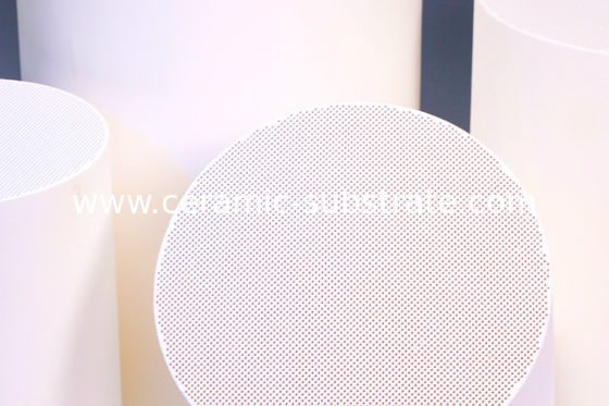 কেনা Selective Catalytic Reduction SCR Substrate For Ceramic Catalyst Supports online manufacture