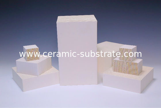 কেনা White And Cellular Monolithic Catalyst Support , VOC alumina carrier online manufacture