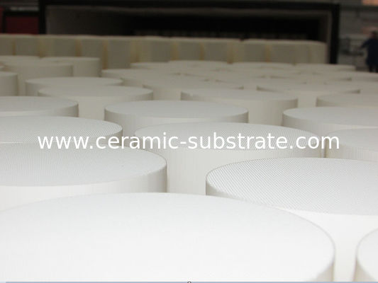 কেনা Silicon Nitride Ceramic Substrates Offering Polished or Matte Surface Finish Designed for Power Electronics and Enhanced Durability online manufacture