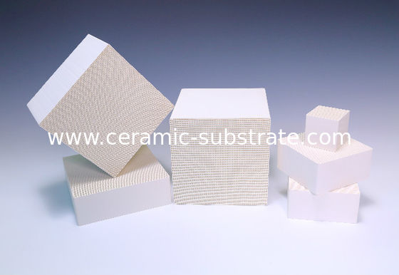 Catalyst Honeycomb Ceramic Substrate White For Industrial VOC (শিল্পের জন্য ভিওসির জন্য বিঘ্নকারী মধুচক্র সিরামিক সাবস্ট্র্যাট হোয়াইট)